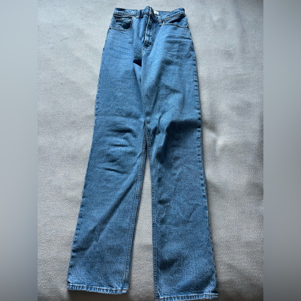 Abercrombie and Fitch The 90’s Straight Ultra High Rise Curve Love Jean